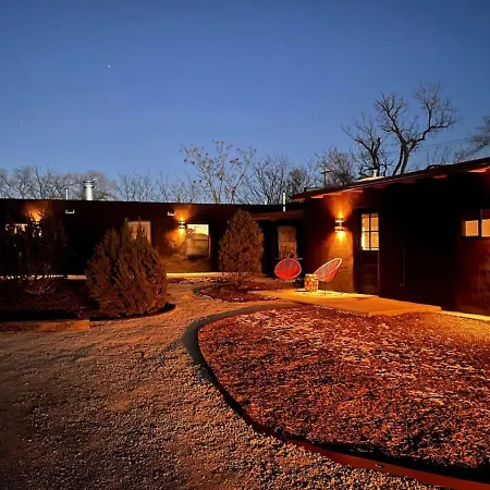 Dreamy, Airy 2bd - Senja Apartment Santa Fe